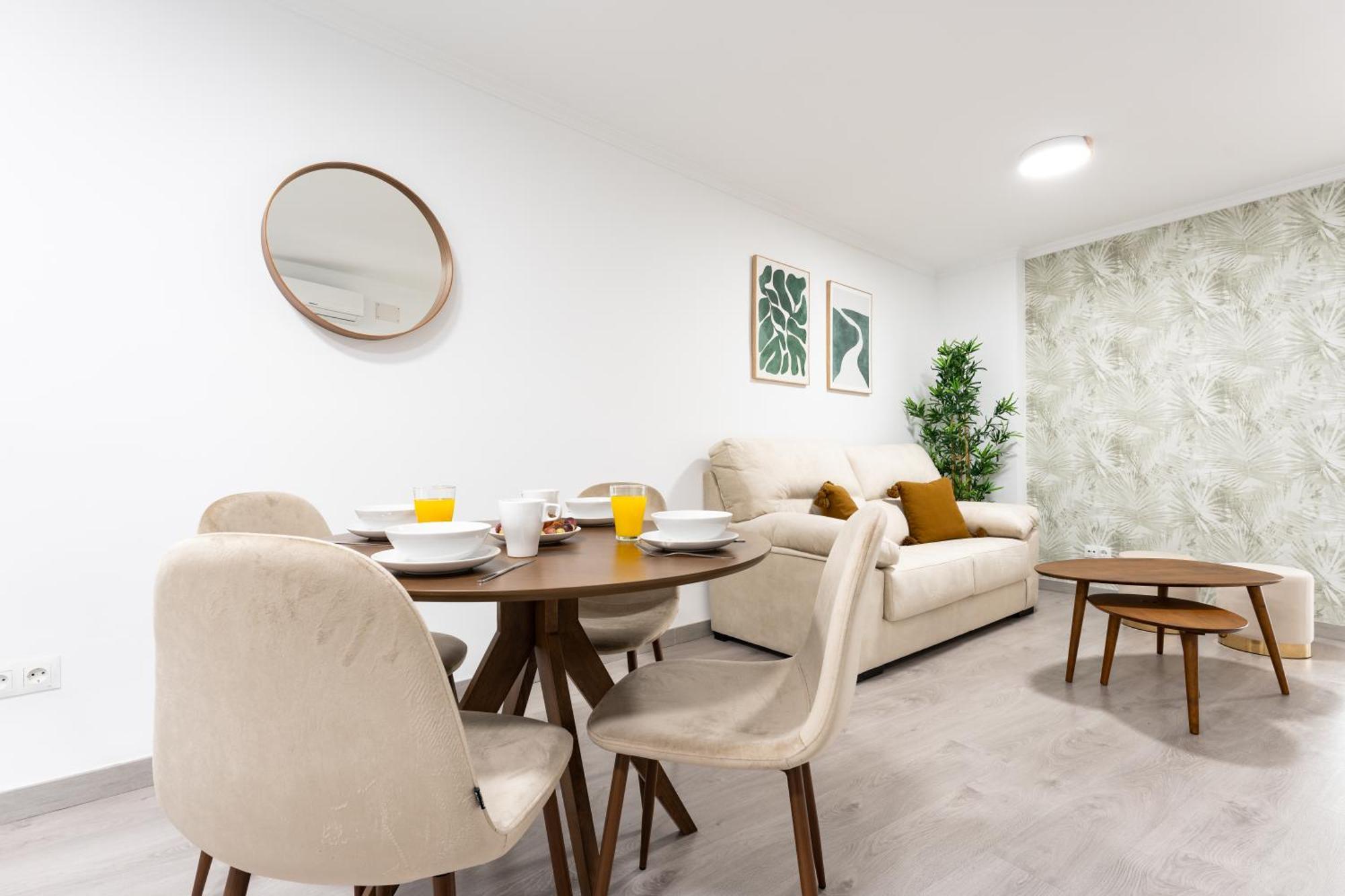 Zorzano City Center Apartment มาลากา ภายนอก รูปภาพ