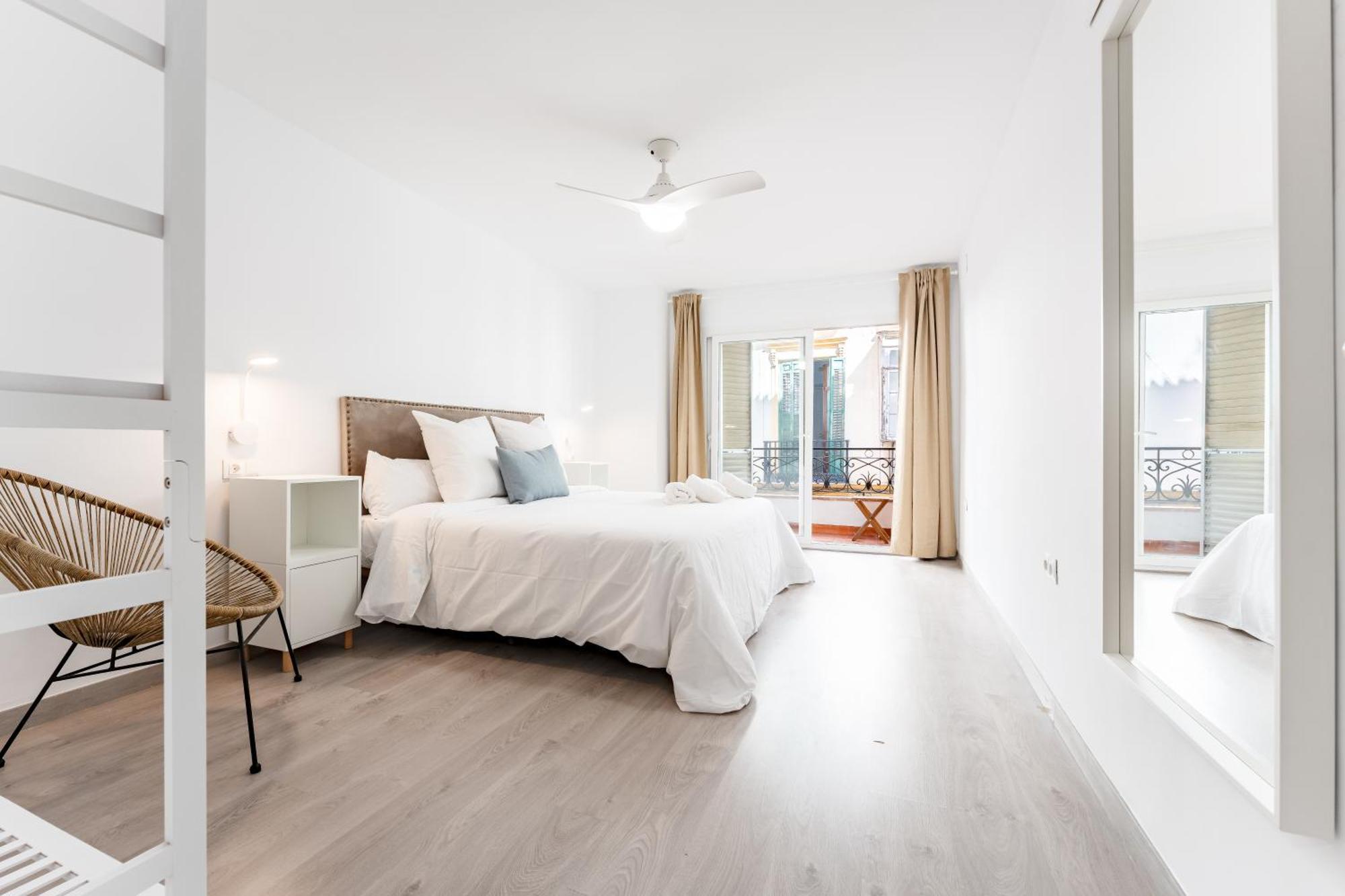 Zorzano City Center Apartment มาลากา ภายนอก รูปภาพ