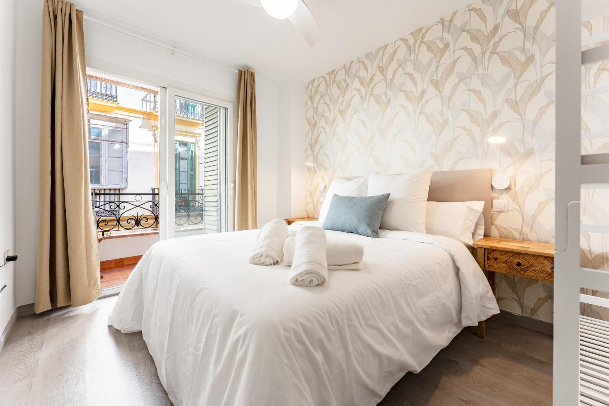 Zorzano City Center Apartment มาลากา ภายนอก รูปภาพ